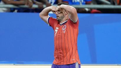 Bild: Martin Rickett/PA Wire/dpa
Jubelt nach seinem Führungstreffer: Schottlands John McGinn.