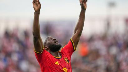 Bild: Darko Bandic/AP/dpa
Romelu Lukaku ist wieder für Belgien bei der WM dabei. (Archivbild)