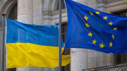 Bild: Monika Skolimowska/dpa
Die Ukraine will möglichst schnell Mitglied der EU werden. (Archivbild)
