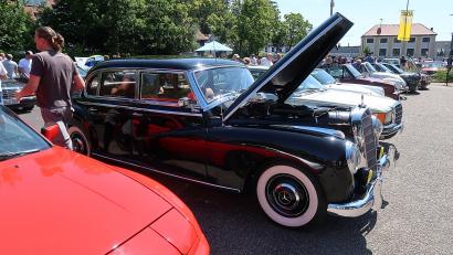 Archivbild: Bernhard Schultes
Nicht nur erfahrene Fans, auch viele jüngere Menschen entdecken mittlerweile den Reiz historischer Automobile und ihrer Geschichten. Beim 4. Friedenfelser Old- und Youngtimer-Treffen werden deshalb wieder viele Besucher erwartet.