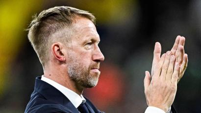 Bild: Martin Fonseca/ZUMA Press Wire/dpa
Der schwedische Nationaltrainer Graham Potter sorgte mit einem blutigen Ohr für Fragen.