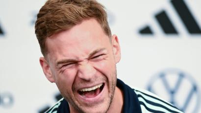 Bild: Federico Gambarini/dpa
Bestens aufgelegt nach dem Topstart in seine dritte WM: Joshua Kimmich.