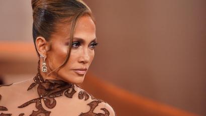 Bild: Jordan Strauss/Invision/dpa
US-Sängerin Jennifer Lopez hat eigenen Worten zufolge nach ihrer Scheidung von Schauspieler Ben Affleck viel über sich selbst nachgedacht. (Archivbild)