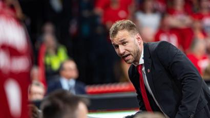 Bild: Daniel Löb/dpa
Will offenbar zum FC Bayern: Trainer Gavel. (Archivbild)