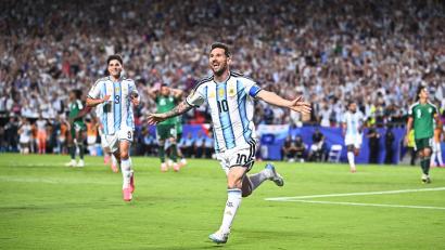 Bild: Tom Weller/dpa
Lionel Messi traf doppelt gegen Algerien.
