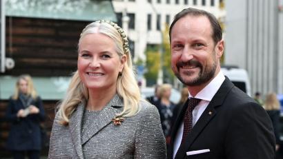 Bild: Jens Kalaene/dpa
Die norwegische Kronprinzessin Mette-Marit und Kronprinz Haakon besuchten 2024 Deutschland. (Archivbild)