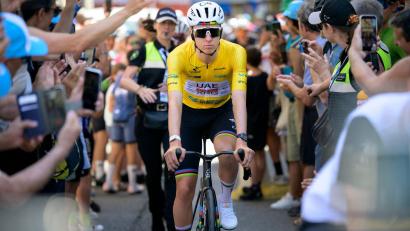 Bild: Gian Ehrenzeller/KEYSTONE/dpa
Für Tadej Pogacar war es bei der Tour de Suisse kein schöner Tag.