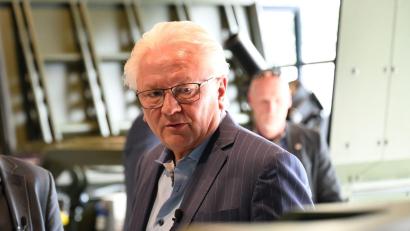 Bild: Wolf von Dewitz/dpa
Rheinmetall-Chef Armin Papperger setzt auf autonome Waffensysteme, bei denen aber der Mensch immer das letzte Wort haben soll.