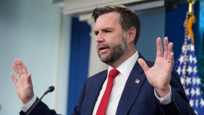 Bild: Manuel Balce Ceneta/AP/dpa
Ob und wann US-Vizepräsident Vance zu Verhandlungen in die Schweiz reist, ist unklar.