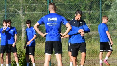Bild: Gerhard Büttner
Die SpVgg SV Weiden um Cheftrainer Michael Riester absolviert nach vier Trainingseinheiten in dieser Woche das erste Testspiel. Gegner ist der FC Tegernheim.