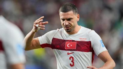 Bild: Eugene Hoshiko/AP/dpa
Die Türkei um Merih Demiral hadert.