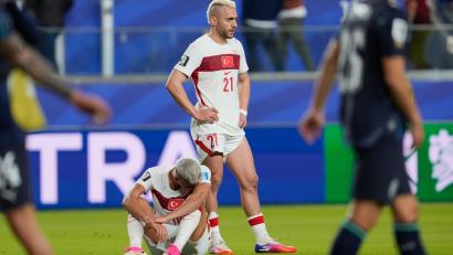 Bild: Eugene Hoshiko/AP/dpa
Die Türkei kann nicht mehr weiterkommen.