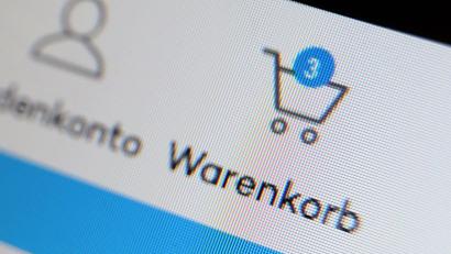 Bild: Karl-Josef Hildenbrand/dpa
Online-Händler haben ein großes Problem mit kriminellen Kunden. (Symbolbild)
