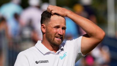 Bild: David J. Phillip/AP/dpa
US-Golfer Wyndham Clark steht vor dem Sieg bei der US Open.