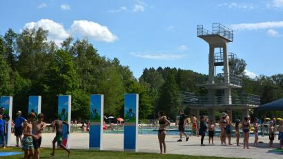 Bild: Josef Rosner
Das Naturbad in Marktredwitz war beim Schwimmbadfest bestens besucht.