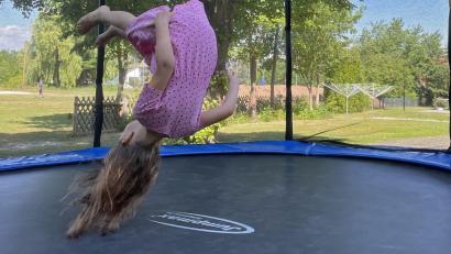 Symbolbild: ath
Ein glimmender Zigarettenstummel hat in Schwandorf für Ärger gesorgt und ein Trampolin beschädigt.
