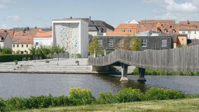 Bild: Brückner &amp; Brückner Architekten GmbH
Für die Umwandlung der ehemaligen Brauerei Schels in das DAV-Kletterzentrum in Tirschenreuth gab es eine Auszeichnung.
