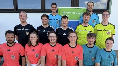Bild: Thomas Gebele
Die Schiedsrichtergruppe Amberg glänzt weiteren mit zahlreichen Referees auf hohem Niveau von Regional- bis Bezirksliga.