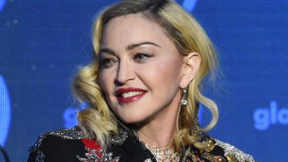 Bild: Evan Agostini/AP/dpa
Pop-Ikone Madonna hat eigenen Angaben zufolge heute keine Lust mehr auf Auftritte mit viel nackter Haut. (Archivbild)