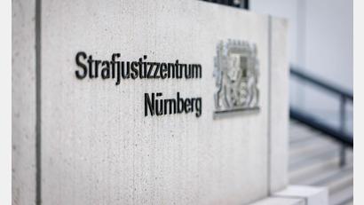 Bild: Daniel Karmann/dpa
Eine ehemalige Polizeiangestellte soll sich aus der Asservatenkammer bedient haben. (Symbolbild)