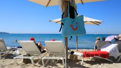Bild: Clara Margais/dpa/dpa-tmn
Bei Tui weiter gefragt: Urlaub am Mittelmeer. (Symbolbild)