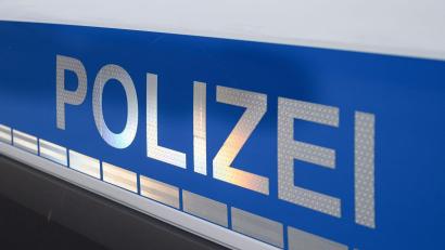 Symbolbild: Daniel Vogl/dpa
Die Polizei in Forchheim hat einen 18-Jährigen gefasst, der illegal Frauen beim Joggen gefilmt haben soll.
