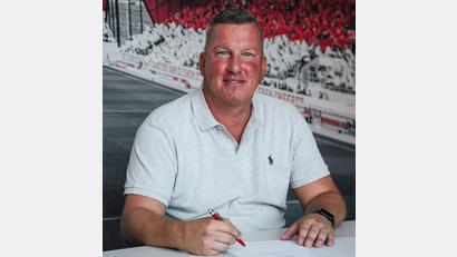 Bild: Gschlößl/SSV Jahn
Dennis Budel wird neuer Torwart-Trainer beim SSV Jahn Regensburg.