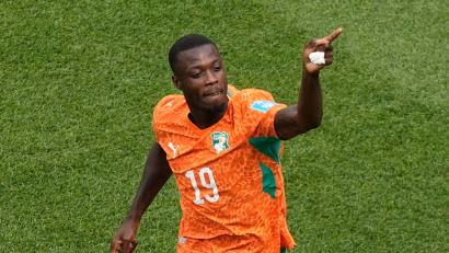 Bild: Matt Slocum/AP/dpa
Nicolas Pépé bringt die Elfenbeinküste gegen Curaçao in Führung.