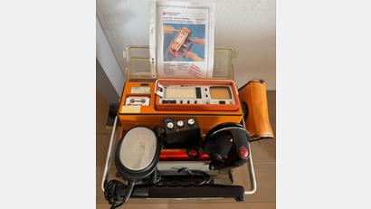 Bild: museum34 Auerbach
Der corpuls 300 Synchron-Defibrillator aus den 80er Jahren ist das neue Wechselexponat im museum34 Auerbach.