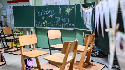 Bild: Jens Kalaene/dpa
Den Anfang machen die Kinder in Hessen, Rheinland-Pfalz und im Saarland. (Archivbild)