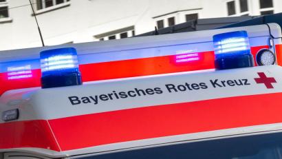 Bild: Peter Kneffel/dpa
Die meisten der Verletzten konnten von Sanitätern an der Einsatzstelle versorgt werden. (Symbolbild)
