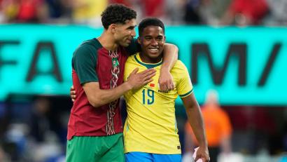 Bild: Frank Franklin II/AP/dpa
Achraf Hakimi (l) hat bei der WM große Ziele. (Archivbild)