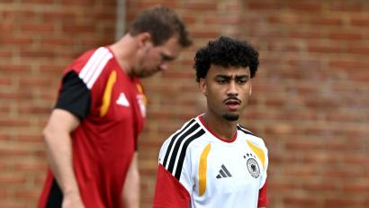 Bild: Federico Gambarini/dpa
Gute Nachricht für den Bundestrainer (l): Nathaniel Brown ist beim Abschlusstraining dabei.