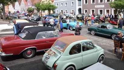 Archivbild: Paul Böhm
Da muss man hinfahren! Für Sonntag, 12. Juli, laden die Freunde besonderer Fahrzeuge und Oldtimer zum 39. Jahrestreffen mit einer Oldtimerausstellung nach Hohenburg ein.