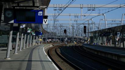 Bild: Peter Dejong/AP/dpa
Die Niederlande müssen mehrere Eisenbahnunternehmen auf den Hauptstrecken fahren lassen. (Symbolbild)