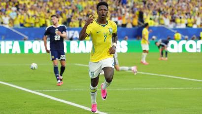 Bild: Martin Rickett/PA Wire/dpa
Vinícius Jr. hat ein sehr spezielles Verhältnis zu seiner Großmutter.