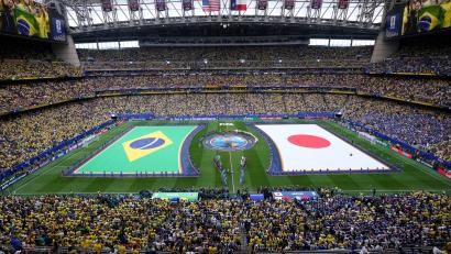Bild: Eric Smith/FR171023 AP/AP/dpa
Brasilien und Japan bestreiten in Houston ihr Sechzehntelfinale.