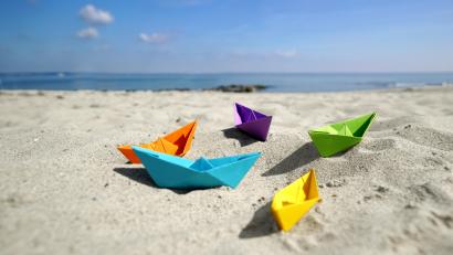 Symbolbild: Jenny Strurm – stock.adobe.com
Die Papierboot-Übung wird auch in der Verhaltenstherapie angewendet.