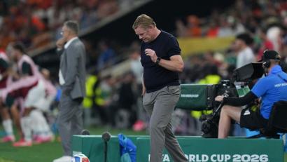 Bild: Dolores Ochoa/AP/dpa
Ronald Koeman hat seine Zukunft als Coach der Niederlande noch offengelassen.