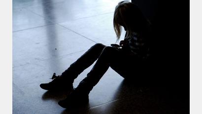 Bild: Britta Pedersen/dpa-Zentralbild/dpa
Für Kinder und Jugendliche in Not gibt es in Bayern ein neues Hilfsangebot. (Archivbild)