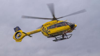 Symbolbild: Peter Kneffel/dpa
Die Jugendliche wurde per Hubschrauber ins Krankenhaus gebracht.