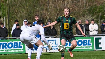 Archivbild: Jonas Löffler
Michael Janner (rechts/Szene aus einem früheren Spiel) traf zwei Mal für die DJK Ammerthal gegen den SV Etzenricht..