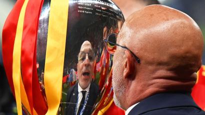 Bild: Robert Michael/dpa
Titelsammler: Luis de la Fuente ist im Verband sehr erfolgreich. (Archivbild)