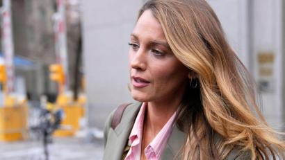 Bild: Seth Wenig/AP/dpa
Blake Lively verlangt von Justin Baldoni Millionen zur Erstattung von Anwaltskosten. (Archivfoto)