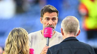 Bild: Tom Weller/dpa
Jürgen Klopp am Magenta-Mikrofon.