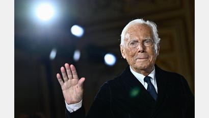 Bild: Julien De Rosa/AFP/dpa
Giorgio Armani starb Anfang September im Alter von 91 Jahren. (Archivbild)