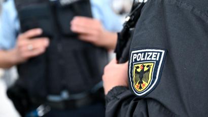 Bild: Sven Hoppe/dpa
Bundespolizei und Kriminalpolizei waren vor Ort. (Symbolbild)
