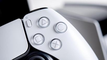 Archivbild: Zacharie Scheurer/dpa
Sony wird von 2028 an Spiele für seine Playstation-Konsolen nicht mehr auf physischen Datenträgern wie Discs veröffentlichen.