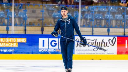 Archivbild: Elke Englmaier
Simon Heidenreich hat seinen Vertrag als Athletiktrainer der Blue Devils Weiden verlängert.