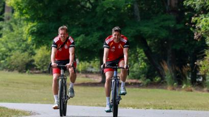 Bild: Jan Woitas/dpa
Julian Nagelsmann ist gerne in seiner Freizeit mit dem Fahrrad unterwegs. (Archivbild)